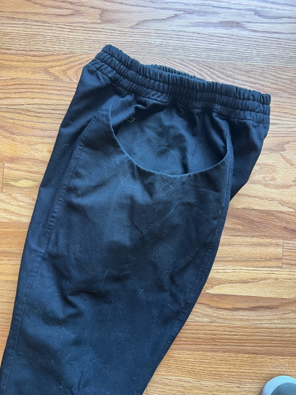 Elizabeth Suzann Black High-Waist Tapered Trousers - Picture 5 of 5